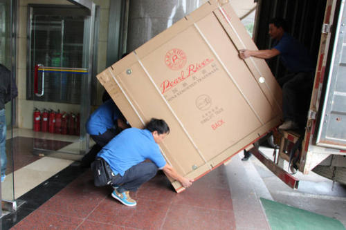 龙华钢琴贵重工艺品无忧运